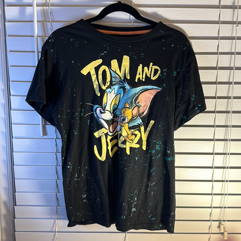 Tom And Jerry Black Tee Oversized 🌺Bundle & Save🌺
l